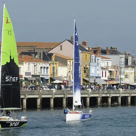 T2 Avec Terrasse, 500m De La Plage, - Fr-1-92-896