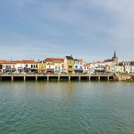 T2 Avec Terrasse, 500m De La Plage, - Fr-1-92-896 *
