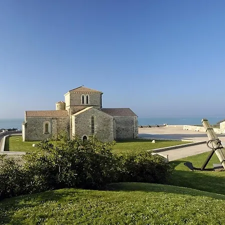 T2 Avec Terrasse, 500m De La Plage, - Fr-1-92-896 * Les Sables-d'Olonne