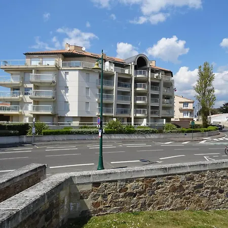 T2 Avec Terrasse, 500m De La Plage, - Fr-1-92-896 Les Sables-d'Olonne
