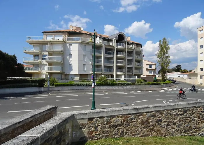 T2 Avec Terrasse, 500m De La Plage, - Fr-1-92-896 莱萨布勒-多洛讷